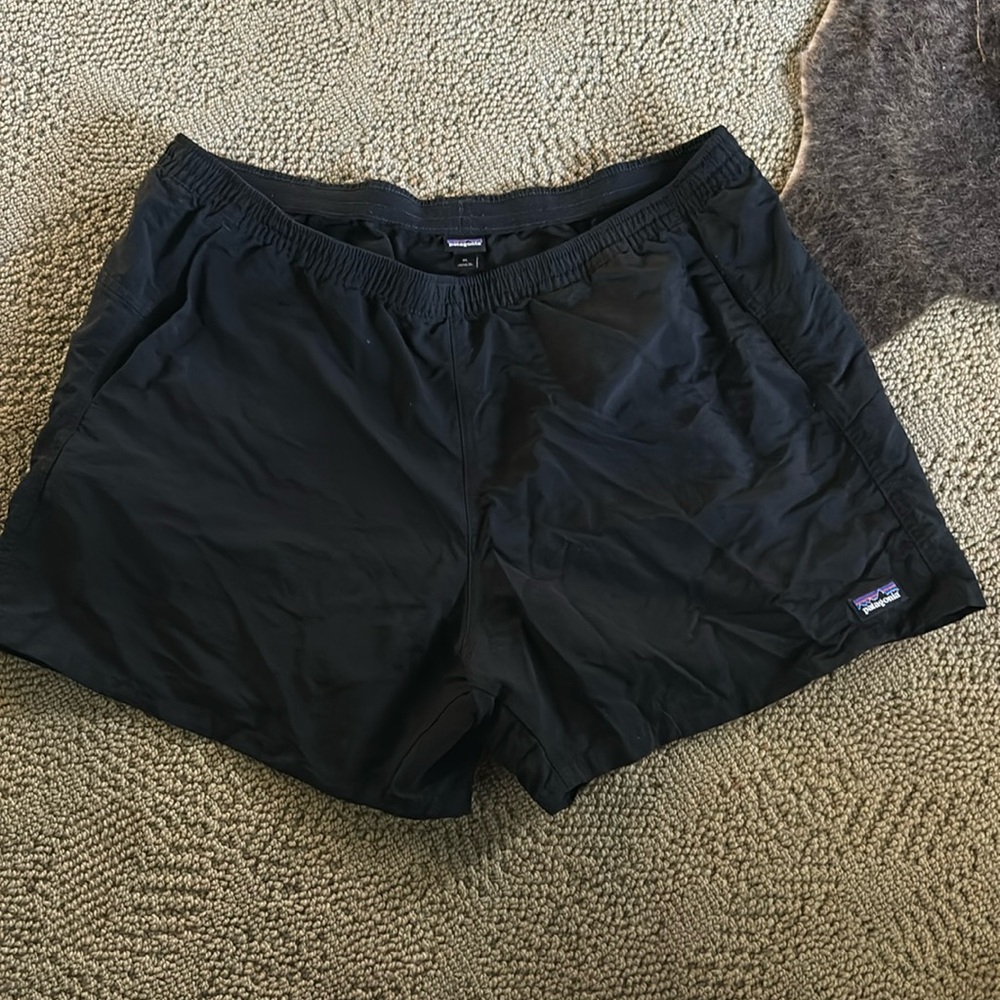 Patagonia shorts size XL women’s with pockets